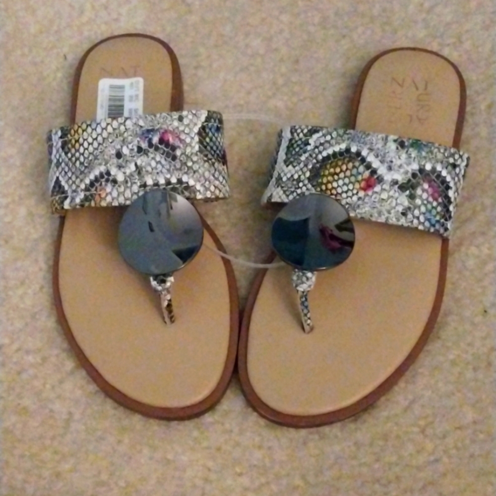 NWT NATURALIZER SNAKE PRINT THONG SANDAL